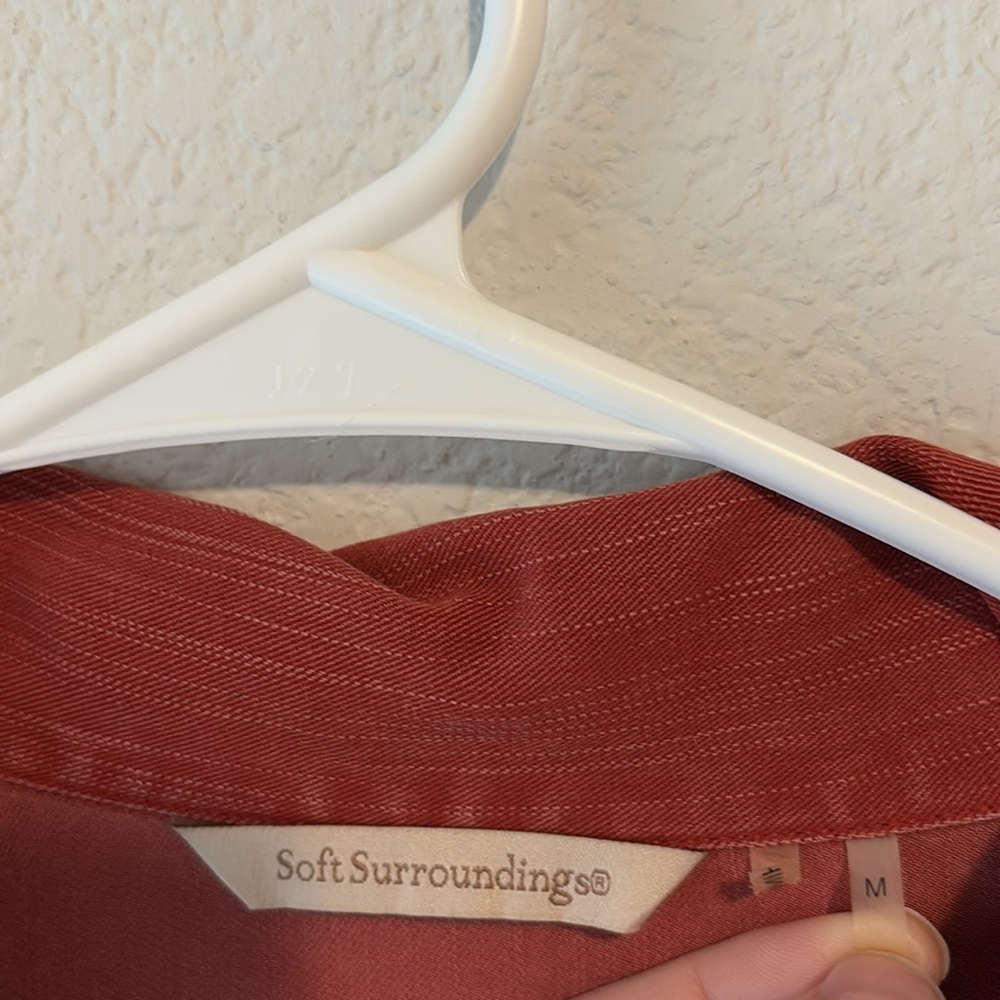 Soft Surroundings Medium Rust Asymmetrical Shirt/… - image 2